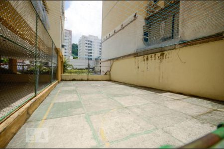 Apartamento à venda com 80m², 2 quartos e 1 vagaÁrea comum