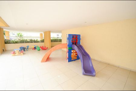 Apartamento à venda com 80m², 2 quartos e 1 vagaÁrea comum