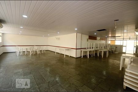 Apartamento à venda com 80m², 2 quartos e 1 vagaÁrea comum