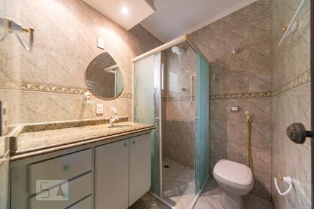 Banheiro  de apartamento à venda com 3 quartos, 90m² em Parque Industriário, Santo André