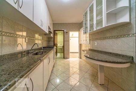 Apartamento à venda com 90m², 3 quartos e 3 vagasCozinha 