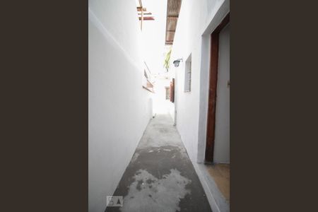 Corredor de casa para alugar com 3 quartos, 150m² em Jardim São Paulo(zona Norte), São Paulo