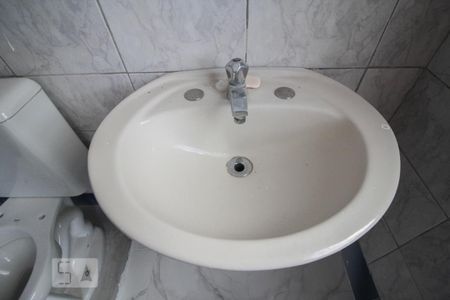 Casa para alugar com 150m², 3 quartos e 1 vaga Casa para alugar com 150m², 3 quartos e 1 vagaBanheiro do Quarto 2
