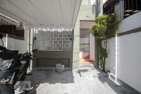 Casa para alugar com 150m², 3 quartos e 1 vaga Casa para alugar com 150m², 3 quartos e 1 vagaGaragem