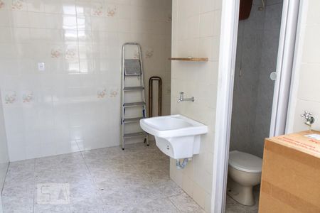Apartamento para alugar com 80m², 2 quartos e sem vagaÁrea de Serviço
