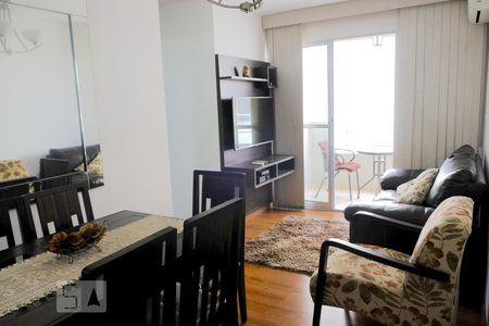 Sala de apartamento para alugar com 3 quartos, 60m² em Taquara, Rio de Janeiro