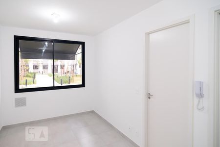 Sala de apartamento para alugar com 2 quartos, 35m² em Jurubatuba, São Paulo