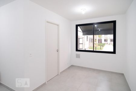 Sala de apartamento para alugar com 2 quartos, 35m² em Jurubatuba, São Paulo
