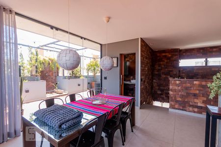 Apartamento para alugar com 216m², 3 quartos e 2 vagas Apartamento para alugar com 216m², 3 quartos e 2 vagasCopa