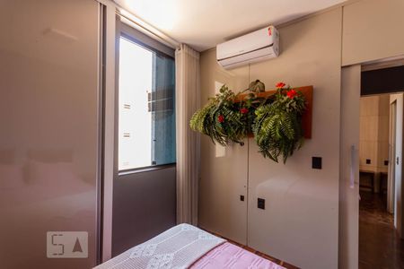 Apartamento para alugar com 216m², 3 quartos e 2 vagas Apartamento para alugar com 216m², 3 quartos e 2 vagasQuarto 2