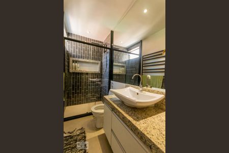 Apartamento para alugar com 216m², 3 quartos e 2 vagas Apartamento para alugar com 216m², 3 quartos e 2 vagasBanheiro suíte