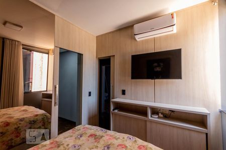 Apartamento para alugar com 216m², 3 quartos e 2 vagas Apartamento para alugar com 216m², 3 quartos e 2 vagasSuíte