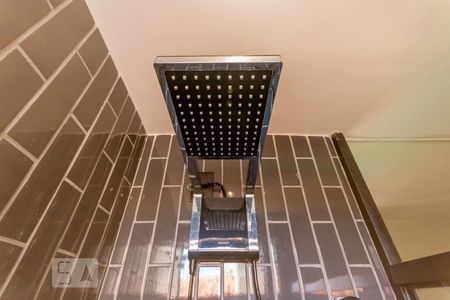 Apartamento para alugar com 216m², 3 quartos e 2 vagas Apartamento para alugar com 216m², 3 quartos e 2 vagasChuveiro