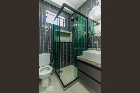 Apartamento para alugar com 216m², 3 quartos e 2 vagas Apartamento para alugar com 216m², 3 quartos e 2 vagasBanheiro 2