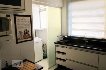 Apartamento à venda com 91m², 3 quartos e sem vagaCozinha