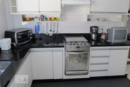 Apartamento à venda com 91m², 3 quartos e sem vagaCozinha