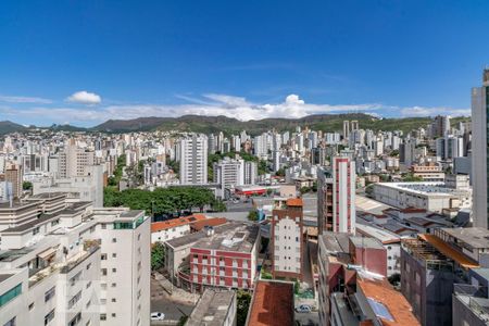 Apartamento para alugar com 150m², 4 quartos e 3 vagasVista Sala