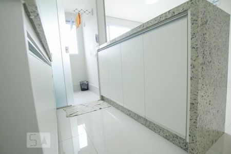 Casa para alugar com 66m², 2 quartos e 1 vagaDetalhe da Cozinha - Armários