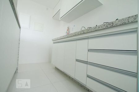 Casa para alugar com 66m², 2 quartos e 1 vagaDetalhe da Cozinha - Armários