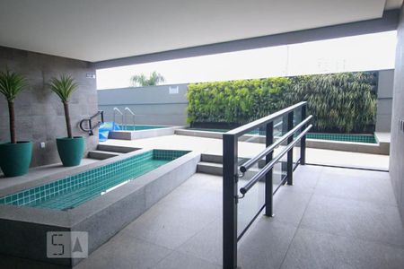 Casa para alugar com 66m², 2 quartos e 1 vagaÁrea comum - Piscina