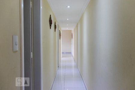 Corredor de apartamento à venda com 2 quartos, 93m² em Jardim Stella, Santo André