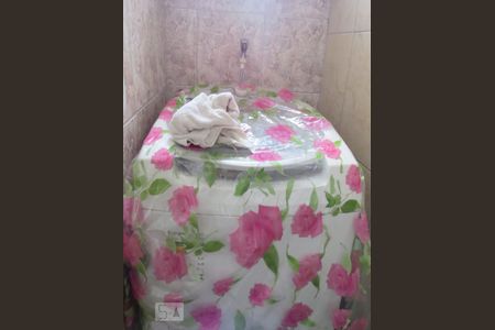 Casa à venda com 300m², 3 quartos e 1 vaga Casa à venda com 300m², 3 quartos e 1 vagaDetalhe da area de serviço