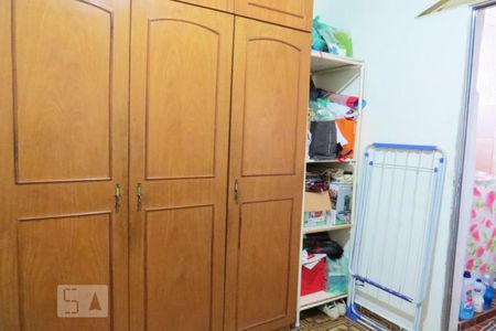 Casa à venda com 300m², 3 quartos e 1 vaga Casa à venda com 300m², 3 quartos e 1 vagaQuarto 3 - Armários