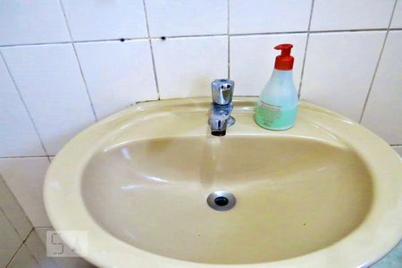 Casa à venda com 300m², 3 quartos e 1 vaga Casa à venda com 300m², 3 quartos e 1 vagaBanheiro - Torneira