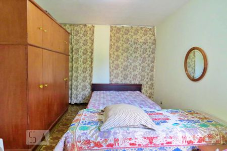 Casa à venda com 300m², 3 quartos e 1 vaga Casa à venda com 300m², 3 quartos e 1 vagaQuarto Suíte - Armários