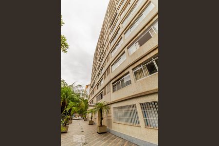 Apartamento para alugar com 55m², 2 quartos e sem vagaFachada