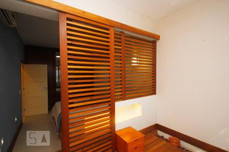 Apartamento à venda com 103m², 2 quartos e sem vagaQuarto 1