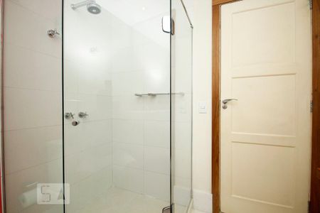 Apartamento à venda com 103m², 2 quartos e sem vagaBanheiro Corredor