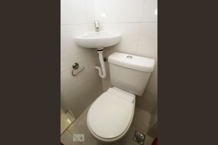 Apartamento à venda com 103m², 2 quartos e sem vagaBanheiro de Serviço