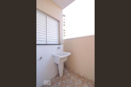 Casa de condomínio para alugar com 55m², 2 quartos e 1 vagaArea de serviço