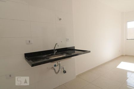 Sala/Cozinha - pia de casa de condomínio para alugar com 2 quartos, 55m² em Vila Carrão, São Paulo