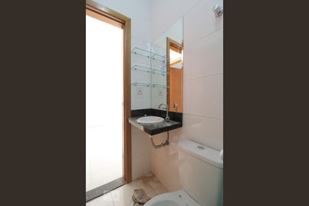 Casa de condomínio para alugar com 55m², 2 quartos e 1 vagaBanheiro