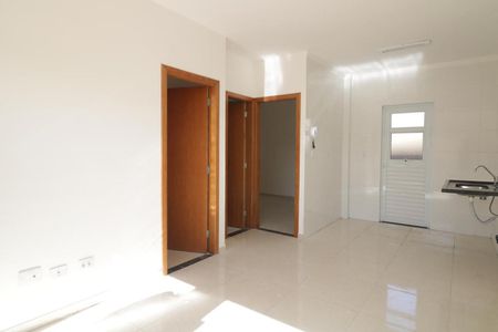 Sala/Cozinha de casa de condomínio para alugar com 2 quartos, 55m² em Vila Carrão, São Paulo