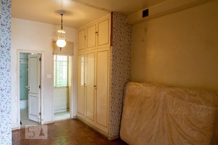 Apartamento à venda com 223m², 4 quartos e 2 vagasQuarto 4 - Suíte