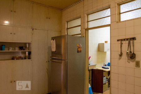 Apartamento à venda com 223m², 4 quartos e 2 vagasCozinha