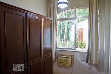 Apartamento à venda com 223m², 4 quartos e 2 vagasQuarto 3 - Suíte