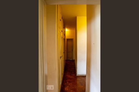 Apartamento à venda com 223m², 4 quartos e 2 vagasCorredor