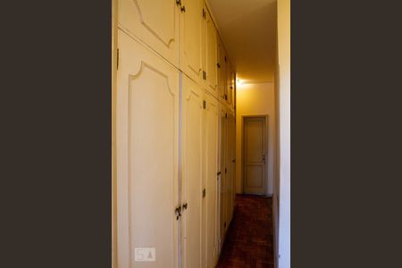 Apartamento à venda com 223m², 4 quartos e 2 vagasCorredor