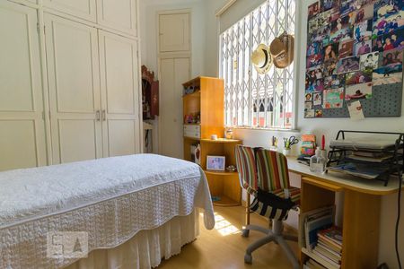 Quarto 1 - Armários de apartamento à venda com 2 quartos, 64m² em Cosme Velho, Rio de Janeiro