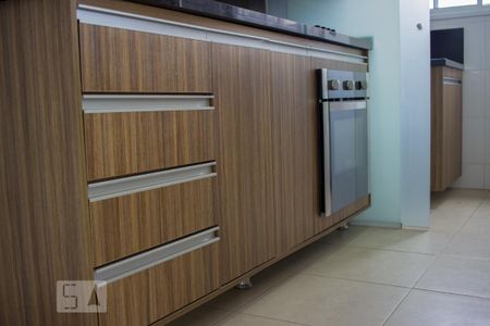 Apartamento para alugar com 62m², 2 quartos e 1 vaga Apartamento para alugar com 62m², 2 quartos e 1 vagaCozinha - Armários