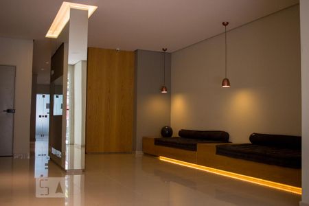 Apartamento para alugar com 62m², 2 quartos e 1 vaga Apartamento para alugar com 62m², 2 quartos e 1 vagaHall de Entrada