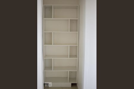 Apartamento para alugar com 62m², 2 quartos e 1 vaga Apartamento para alugar com 62m², 2 quartos e 1 vagaArmário - Suíte