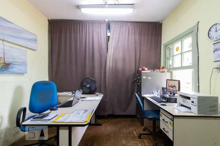 Casa à venda com 600m², 4 quartos e 5 vagasÁrea Externa - Escritório