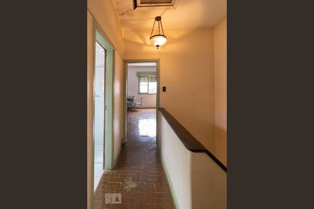 Casa à venda com 600m², 4 quartos e 5 vagasCorredor