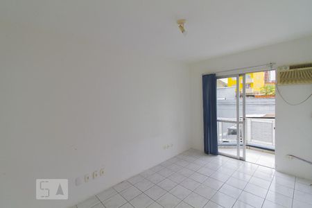 Quarto 1 de apartamento para alugar com 2 quartos, 65m² em Barreiros, São José