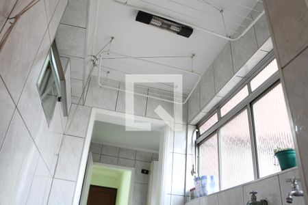 Apartamento à venda com 72m², 3 quartos e 1 vagaÁrea de Serviço